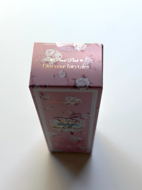 3939 FLOWER KNOWS MAKEUP BUNDLE SET WITH GIFT BOX INCLUDED - Picture 4 of 11